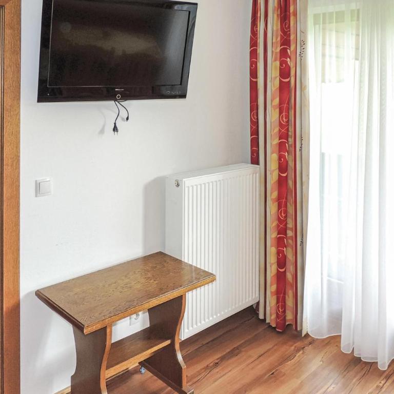 Schoene Ferienwohnung Flachau - Two-Bedroom Apartment - 9