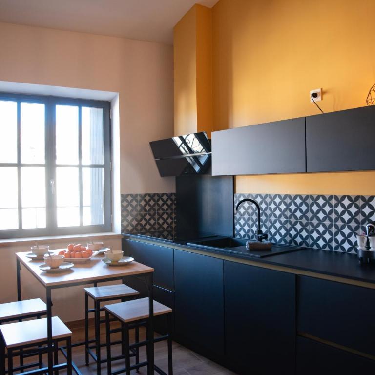 La maison rue Nadaud, au pied des remparts - Maison 2 Chambres - 11