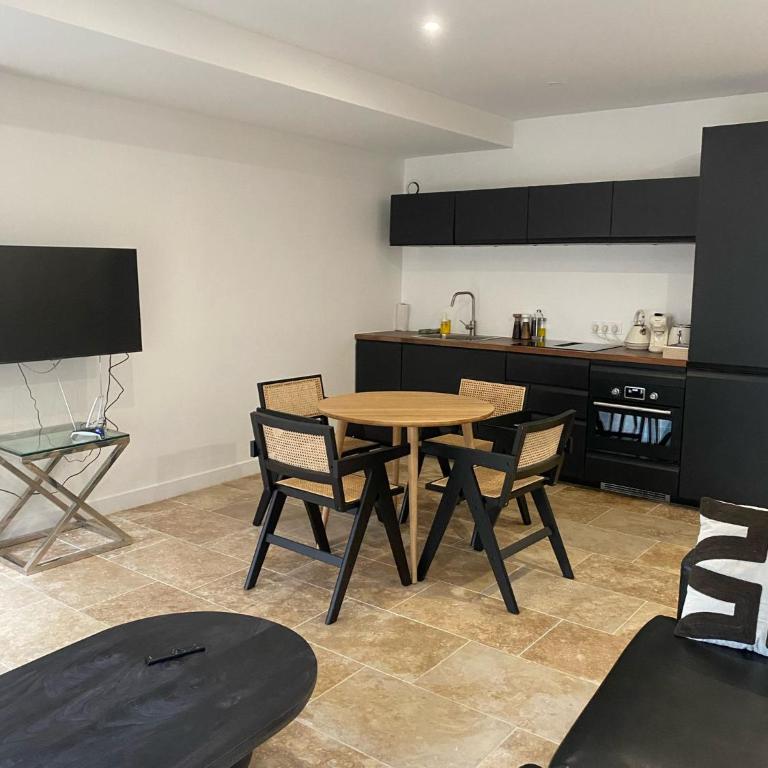 IKO Bordeaux Appartements - T3 Confortable avec Salle de Bains - 6