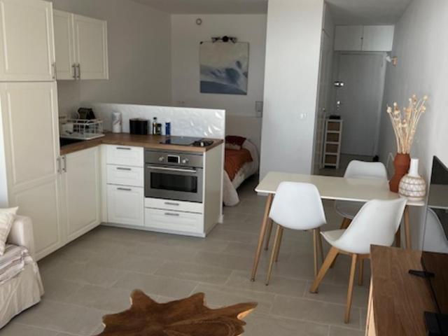 Sur la plage avec vue plongeante sur la mer - Appartement 1 Chambre - 4