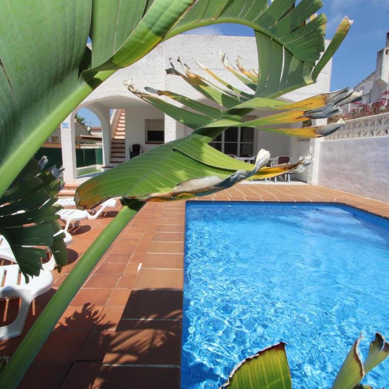 Casa con Piscina Privada, Cerca del Mar, WiFi Gratuito, Aire Opcional, Se Admiten Mascotas - ES-184-8 - Casa - 9