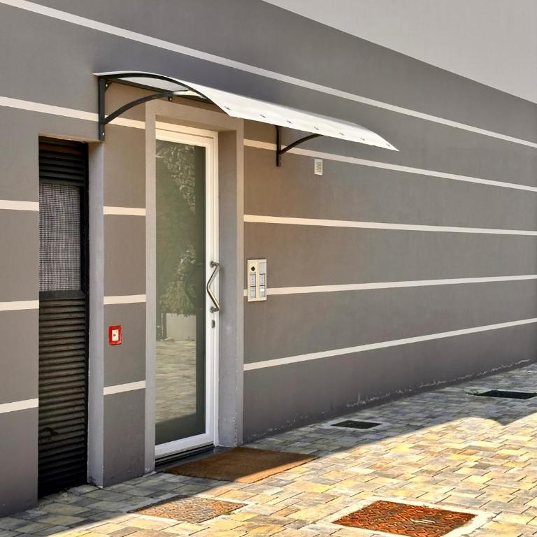 Hostdomus - Casa Vittorio - Appartamento con 1 Camera da Letto - 4
