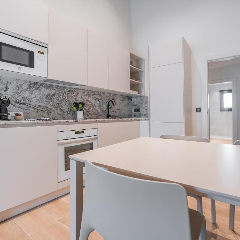 Casa Lambda - Three-Bedroom Apartment - 4