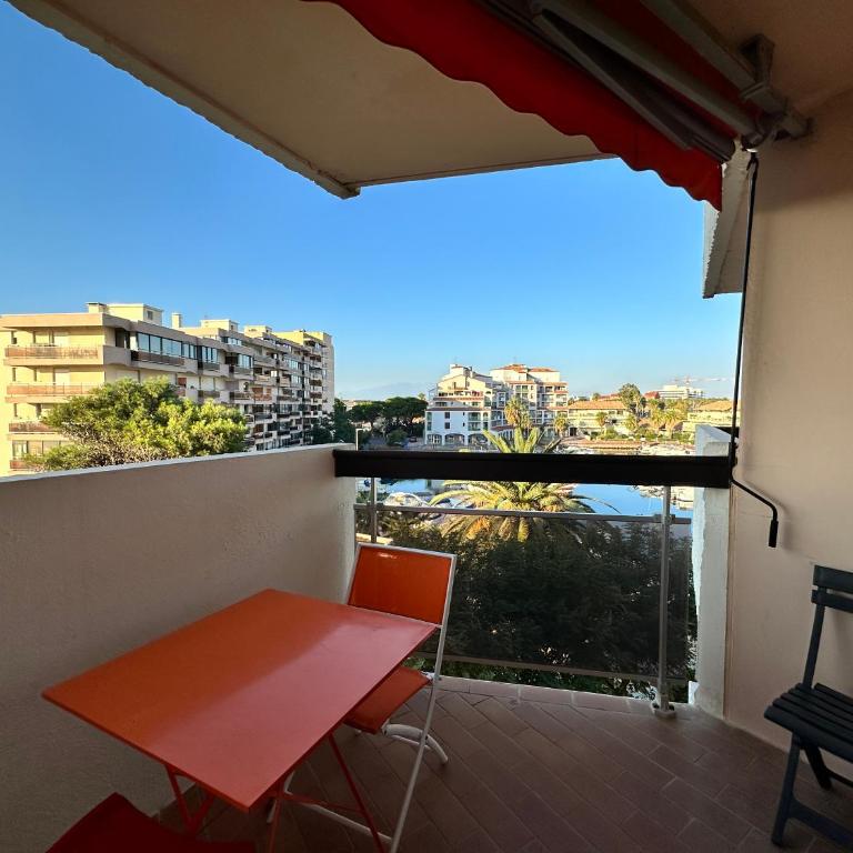 Appartement studio vue sur la Marina - Apartment mit 1 Schlafzimmer - 8