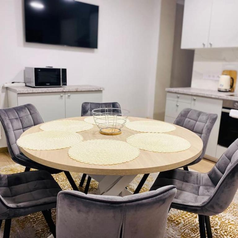 Modern Apartments Padre Espla Alicante - Three-Bedroom Apartment - 1