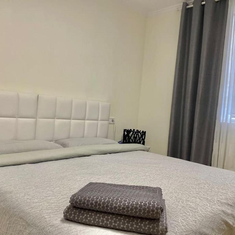 Modern Apartments Padre Espla Alicante - Three-Bedroom Apartment - 13