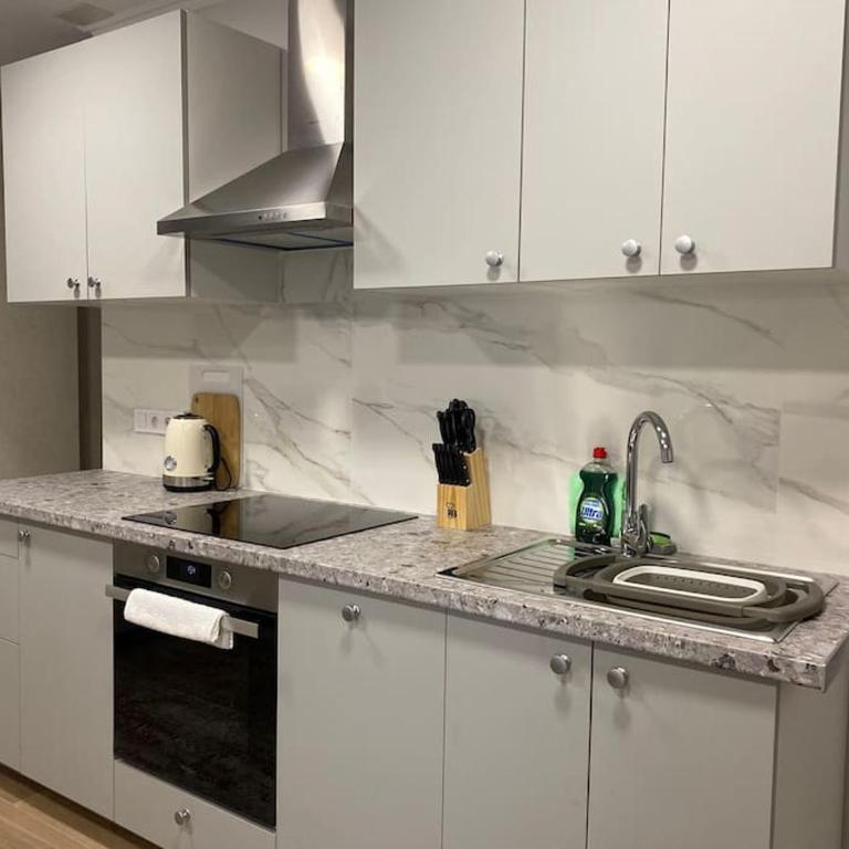 Modern Apartments Padre Espla Alicante - Three-Bedroom Apartment - 29
