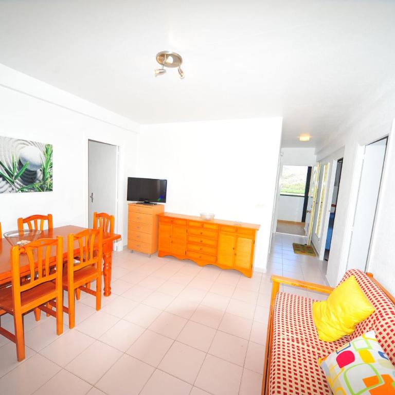 PRINCICASIM 3 dormitorios Orangecosta - Three-Bedroom Apartment - 14