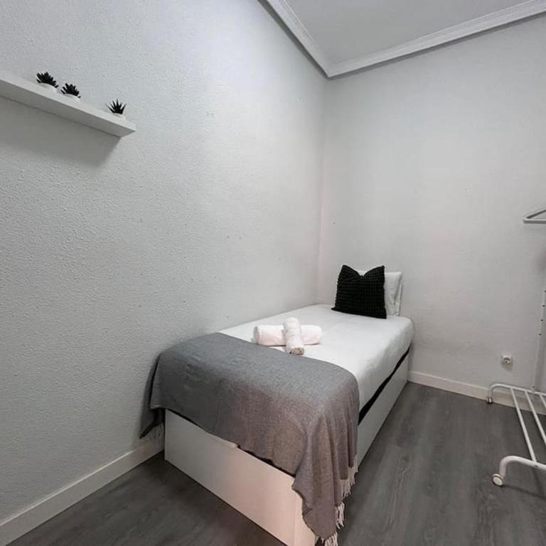 Cosy flat Arganzuela - AC - Two-Bedroom Apartment - 7