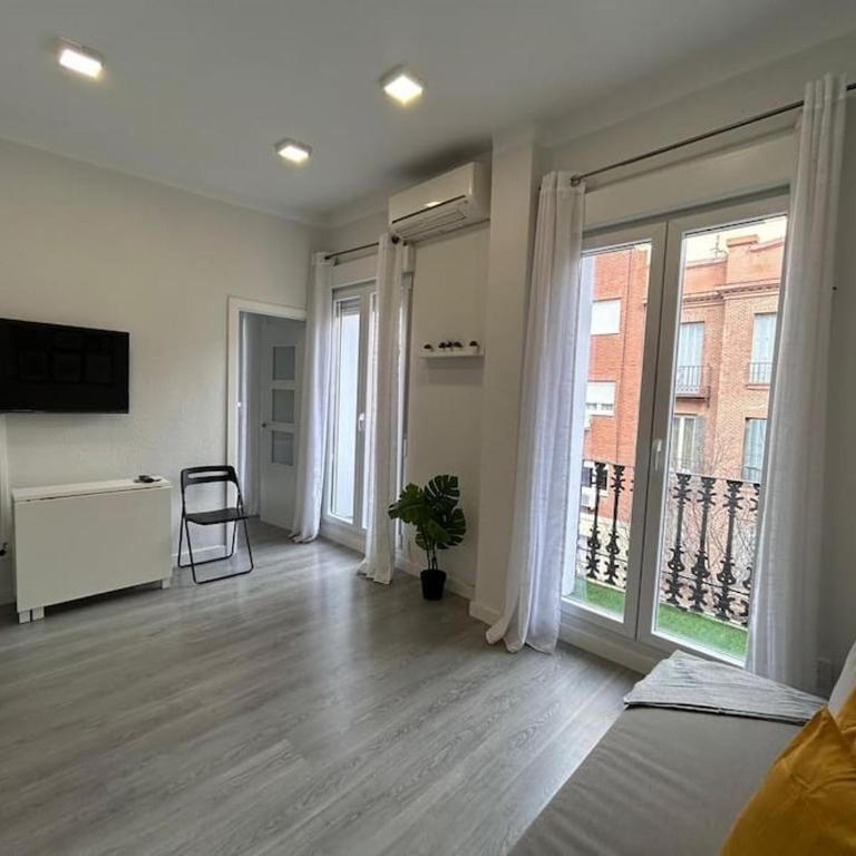 Cosy flat Arganzuela - AC - Two-Bedroom Apartment - 17