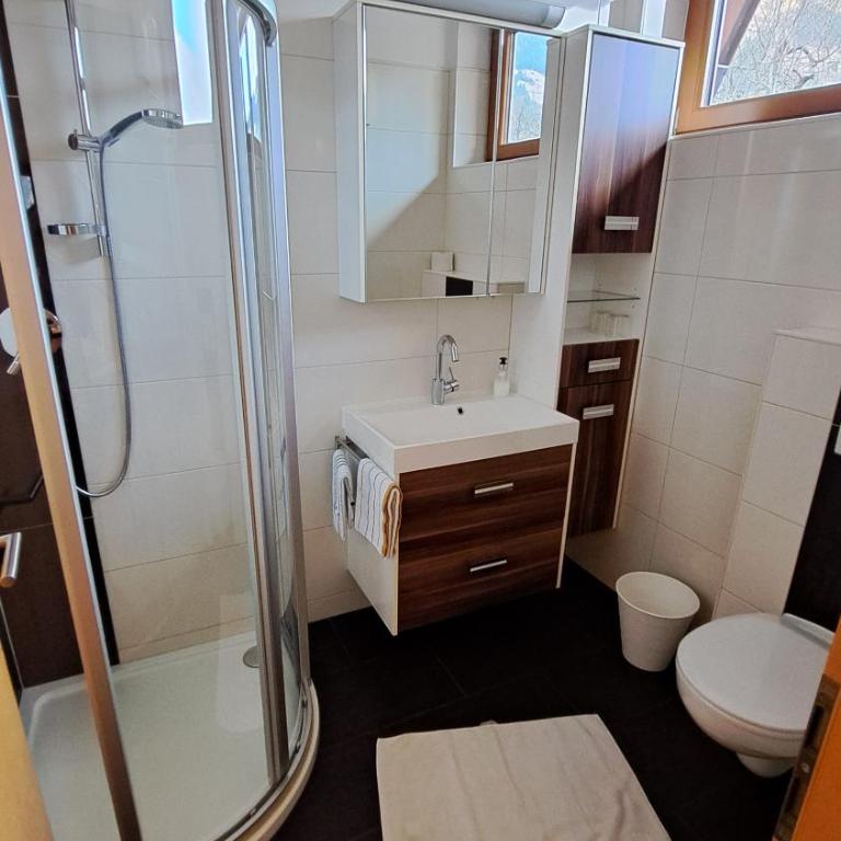 Landhaus Rauch - Doppelzimmer mit Balkon - 4