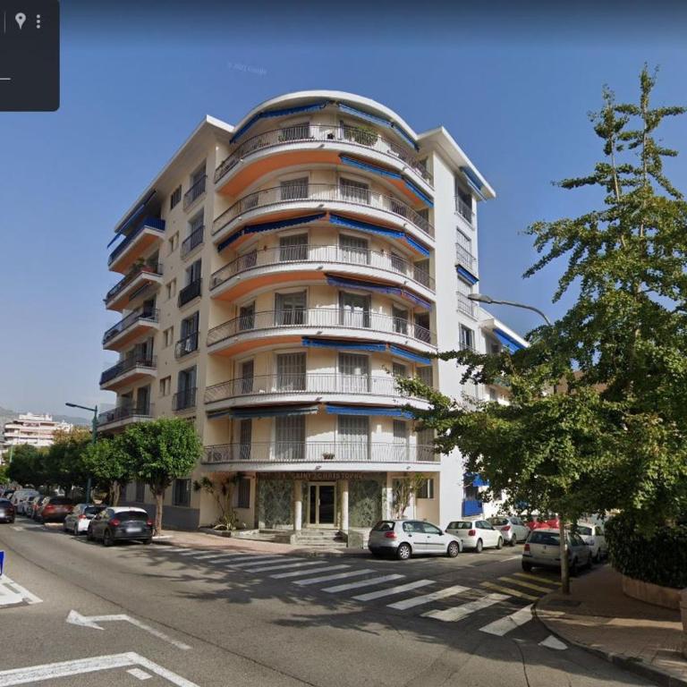 Charmant 3 pièces avec balcon, aperçu mer, calme, proche plage et centre - Menton - FR-1-196-322 - Apartment - 14