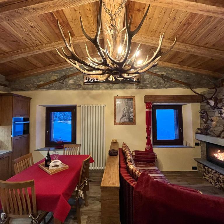 Chalet Chez Louis - Alpine Charm with Mont Blanc View & Ski Access - Chalet con 2 Camere da Letto - 4