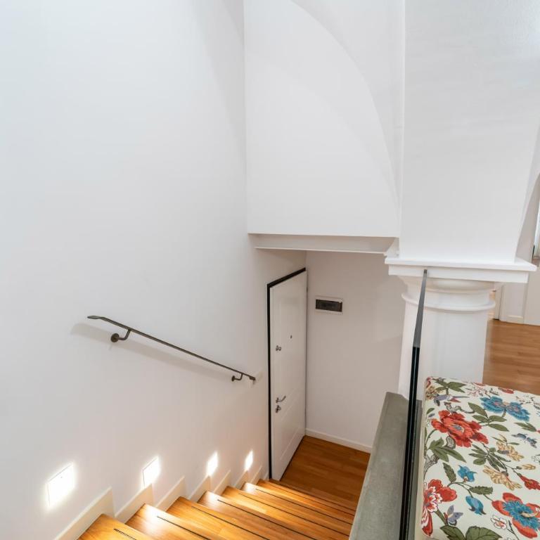 Modern Flat - Borgonuovo 23 - Appartamento con 2 Camere da Letto - 23