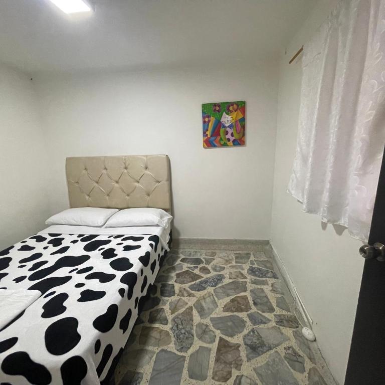 Apartamento cómodo en laureles, grande , céntrico , bien ubicado Apto303 - Apartment - 15