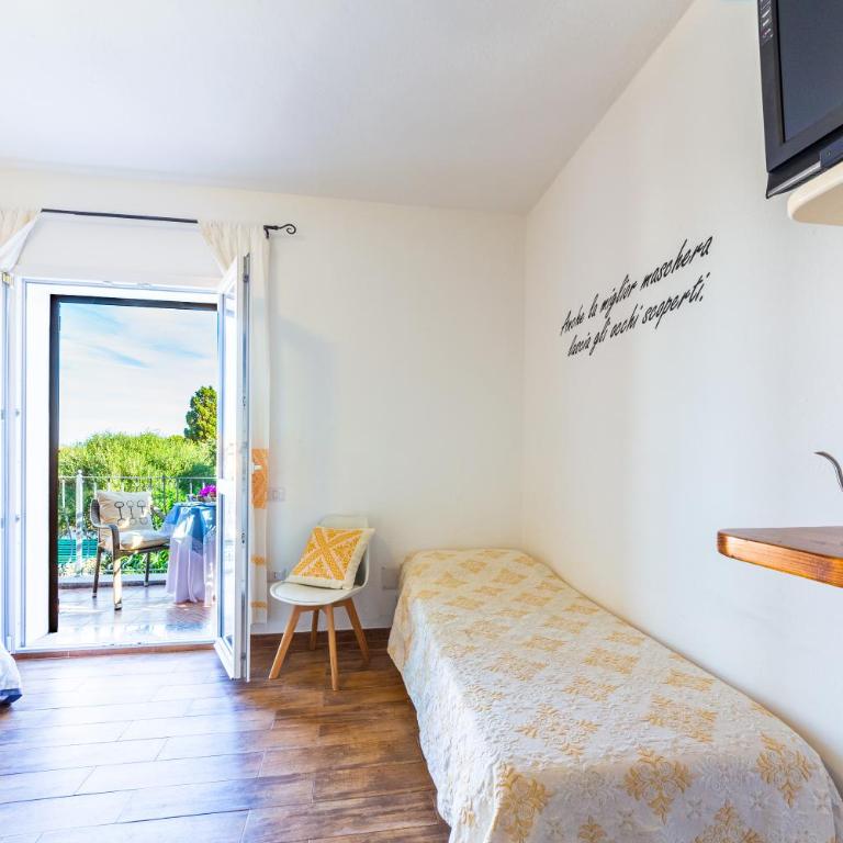 Le Maschere B&B - Camera Tripla con Balcone - 5