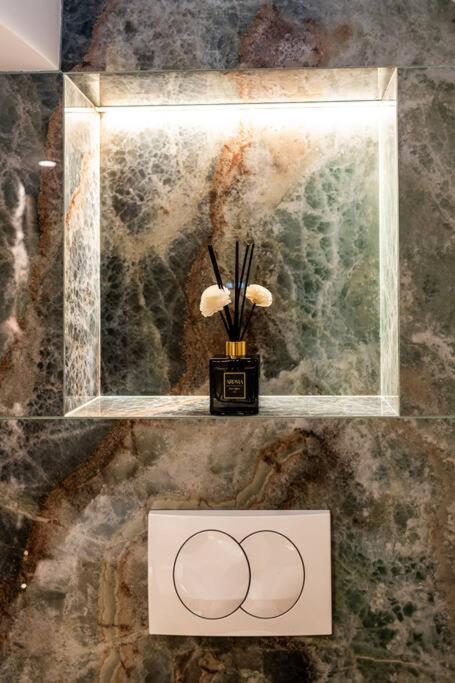 B Luxe Triplex, Cinema Near Place des Vosges AC - Appartement 3 Chambres - 82