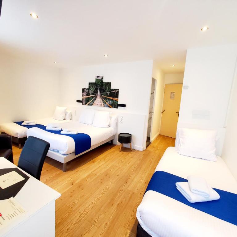 Logis Hôtel Belle Etoile Vichy - Chambre Triple Confort - 1