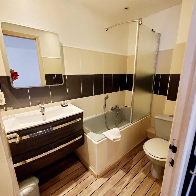 Logis Hôtel Belle Etoile Vichy - Chambre Double Supérieure - 13