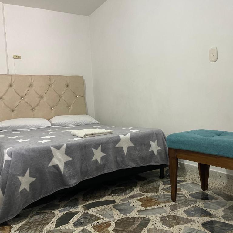 Apartamento cómodo en laureles , céntrico y bien ubicado Apto 301 - Two-Bedroom Apartment - 2