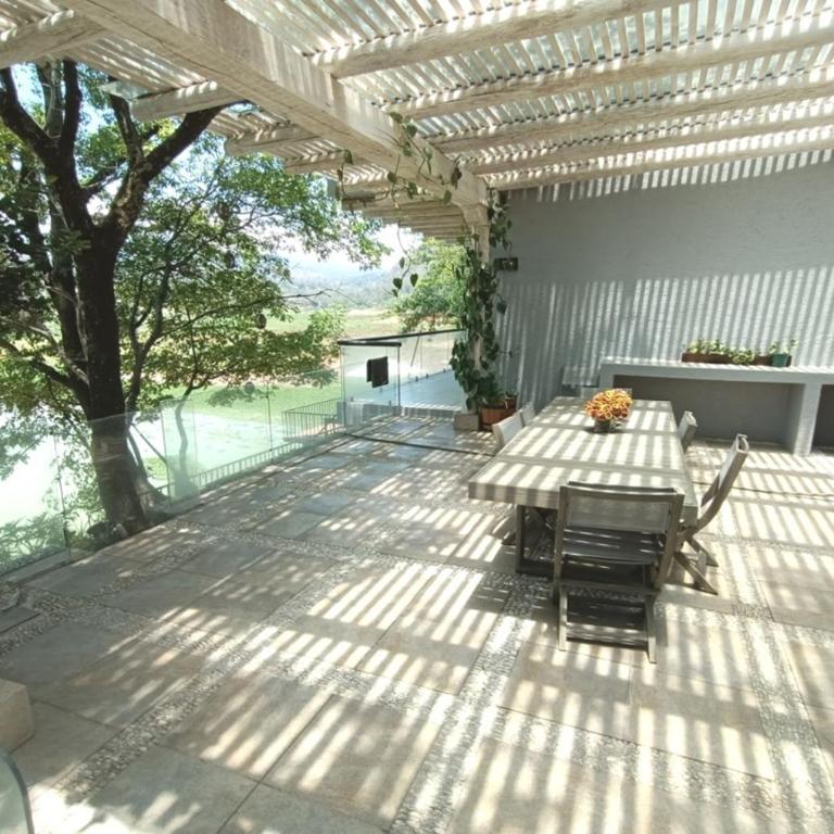 La Casa del Lago - Four-Bedroom House - 2