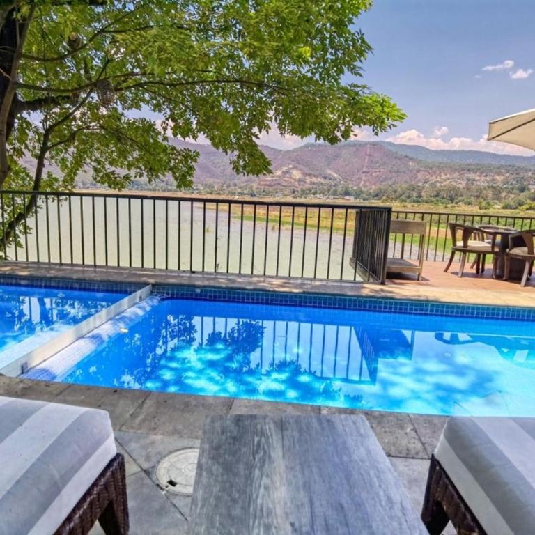 La Casa del Lago - Four-Bedroom House - 1