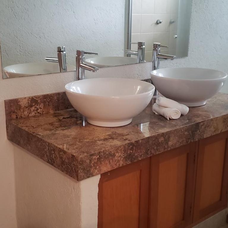 La Casa del Lago - Four-Bedroom House - 10
