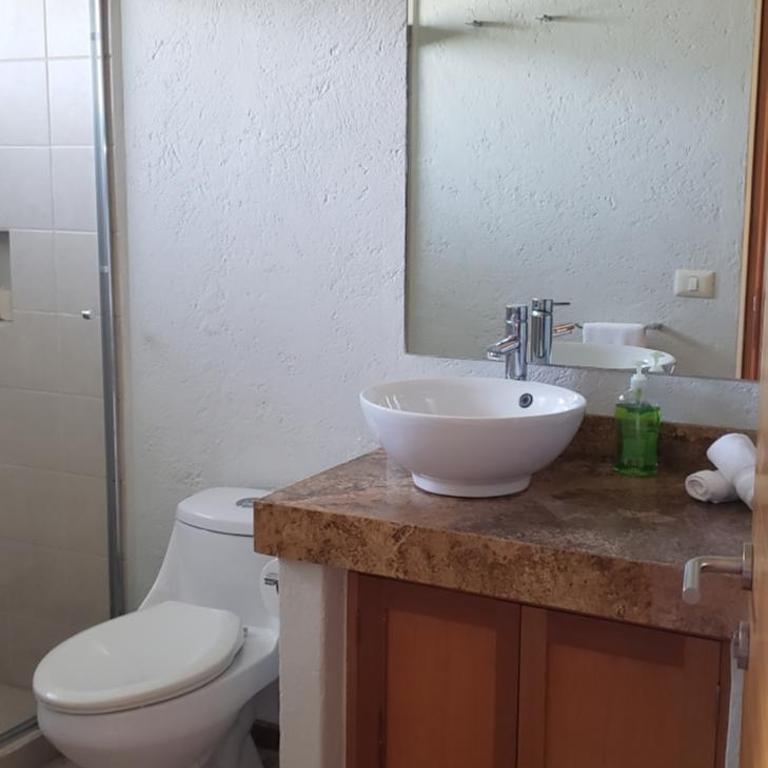 La Casa del Lago - Four-Bedroom House - 14