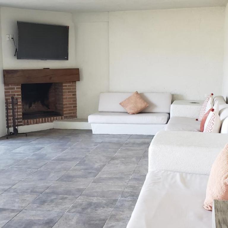 La Casa del Lago - Four-Bedroom House - 16