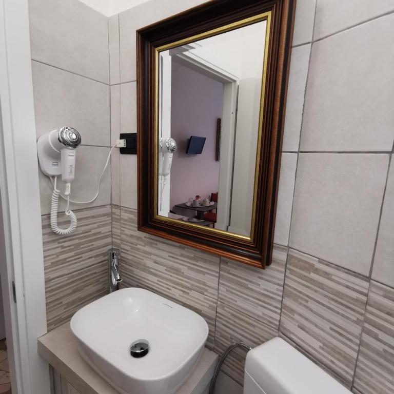 Affittacamere Sciacchithouse - Camera Matrimoniale con Bagno Privato - 7