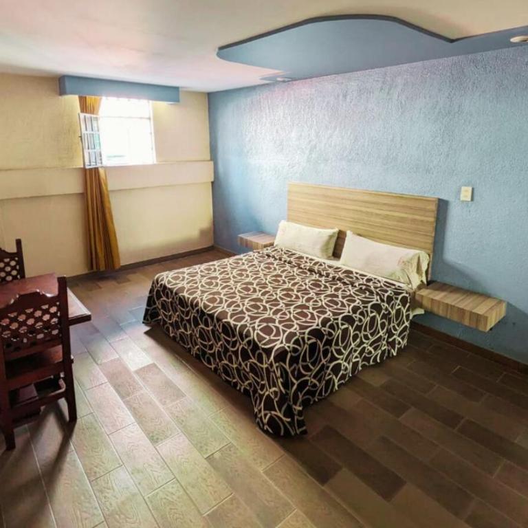 Hotel Plaza San Juan - Queen Room - 1