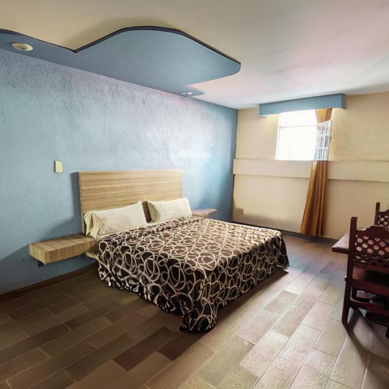 Hotel Plaza San Juan - Queen Room - 4
