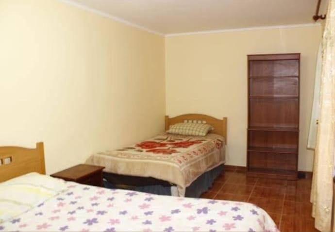 hostal iquisa - Habitación Doble Estándar - 1 o 2 camas - 1