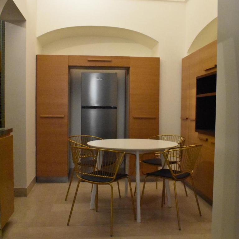 Saint Barth Guest House - Charming Rooms in Bari - Large Double Room - 9