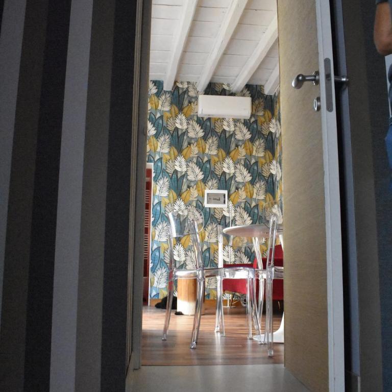 Saint Barth Guest House - Charming Rooms in Bari - Superior Queen Room - 9