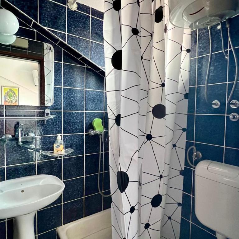 Apartments Holiday - Apartman s 1 Spavaćom Sobom i Balkonom - 8