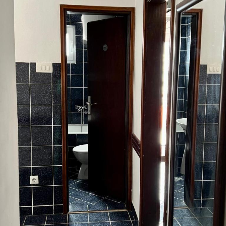 Apartments Holiday - Apartman s 1 Spavaćom Sobom i Balkonom - 6