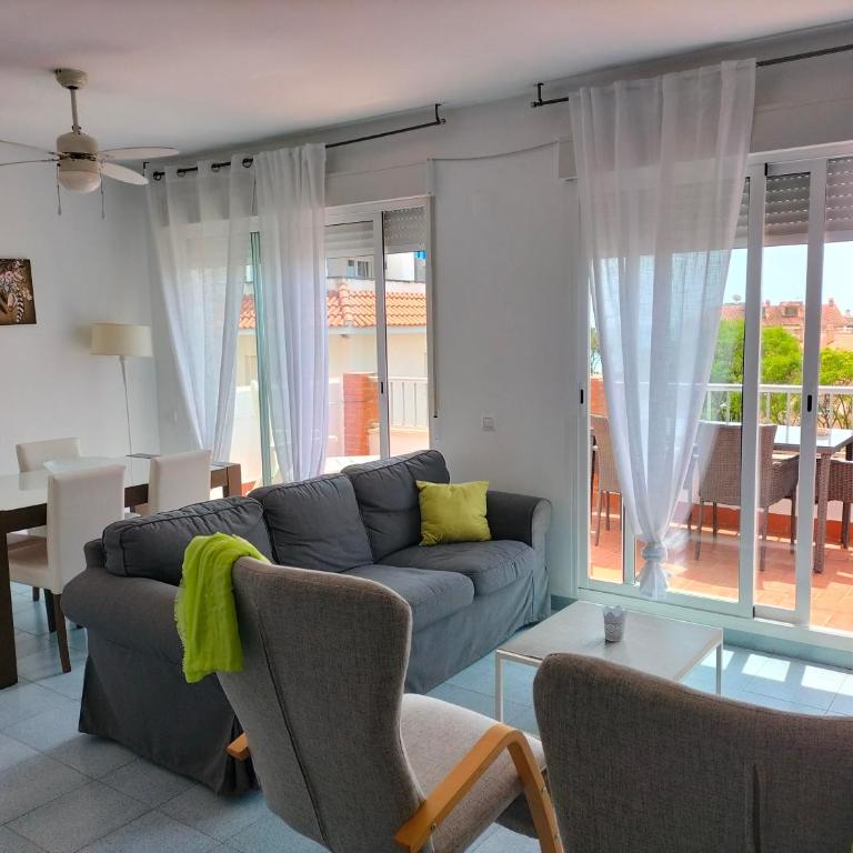 ApartiaBeach Apartamentos - Apartamento de 2 dormitorios con terraza y vistas al mar - 2