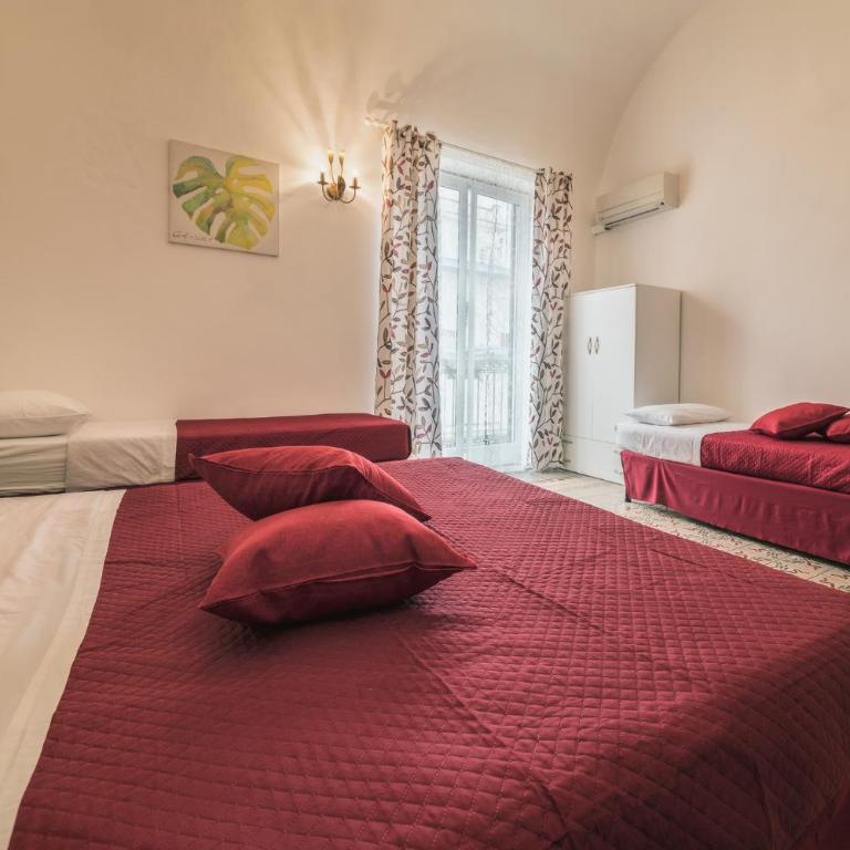 Voilà Rooms Guest House - Standard Zimmer mit Queensize-Bett - 3