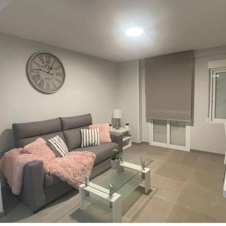 Apartamento moderno y coqueto en playa San Juan - Two-Bedroom Apartment - 3