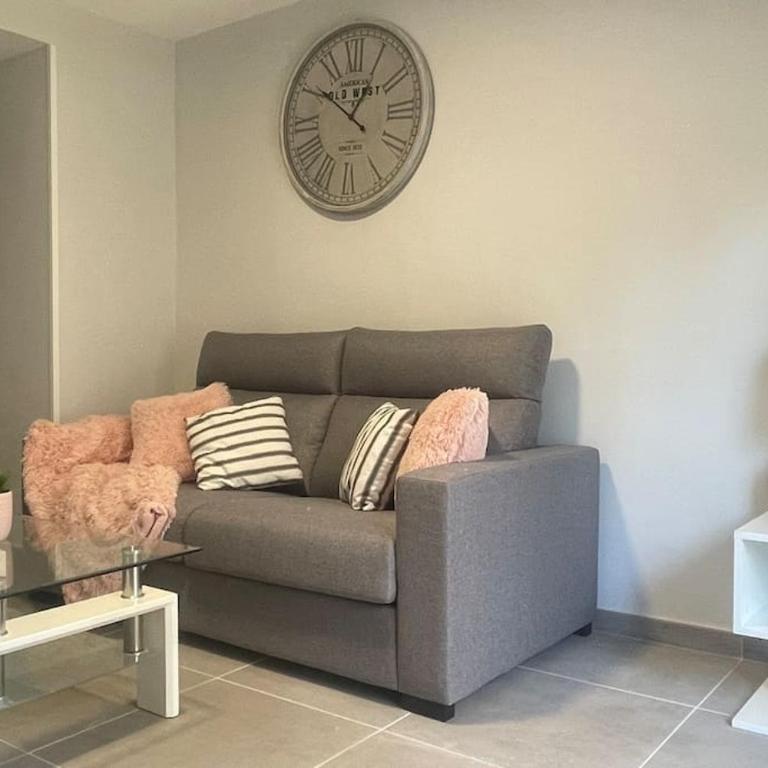 Apartamento moderno y coqueto en playa San Juan - Two-Bedroom Apartment - 17