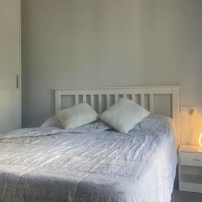 Apartamento moderno y coqueto en playa San Juan - Two-Bedroom Apartment - 25