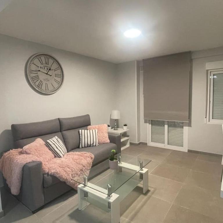 Apartamento moderno y coqueto en playa San Juan - Two-Bedroom Apartment - 28