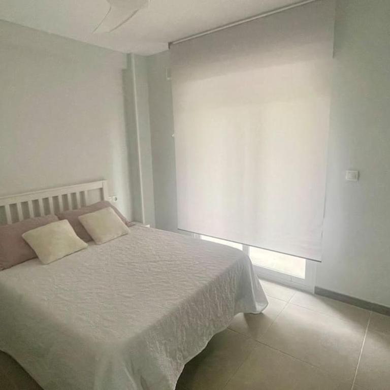 Apartamento moderno y coqueto en playa San Juan - Two-Bedroom Apartment - 31
