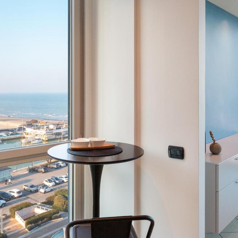 LUXURY BLUE LIVING RICCIONE PORTO - Three-Bedroom Apartment - 2