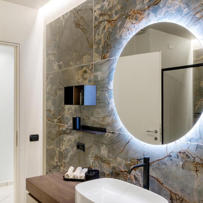 LUXURY BLUE LIVING RICCIONE PORTO - Three-Bedroom Apartment - 8