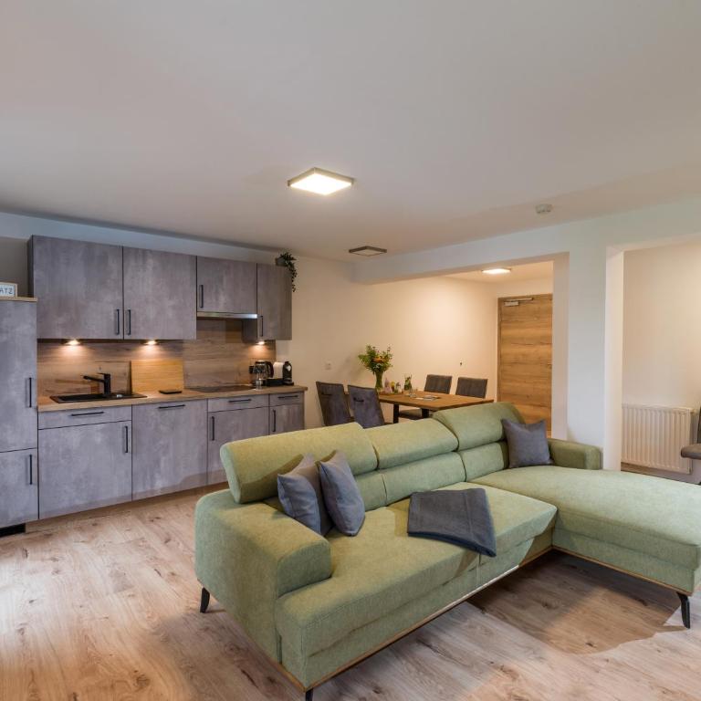 Gasthof Hotel Schöntal - Deluxe Apartment mit Balkon und 2 Schlafzimmern - 7
