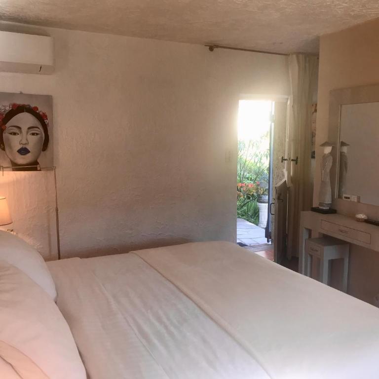 Mas Giro - Twin Room with Garden View - 9