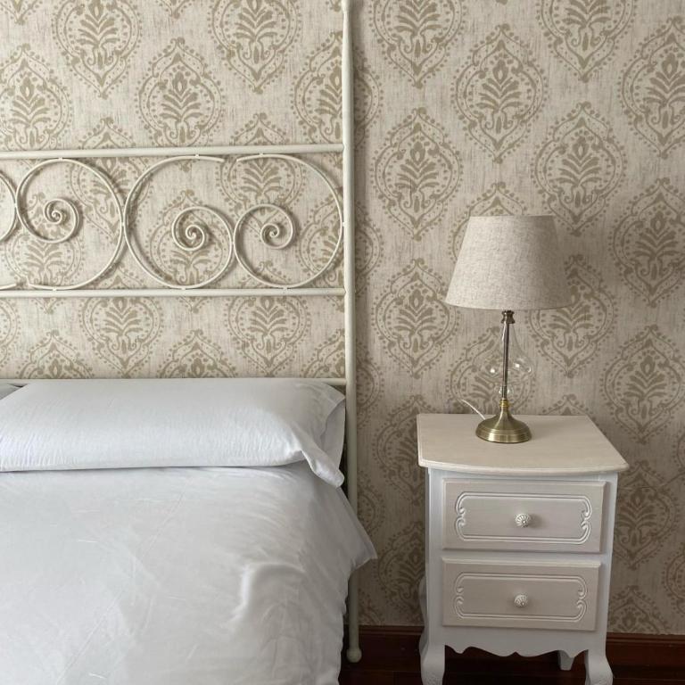 Suite Comares - Double Room with Alhambra View - 3