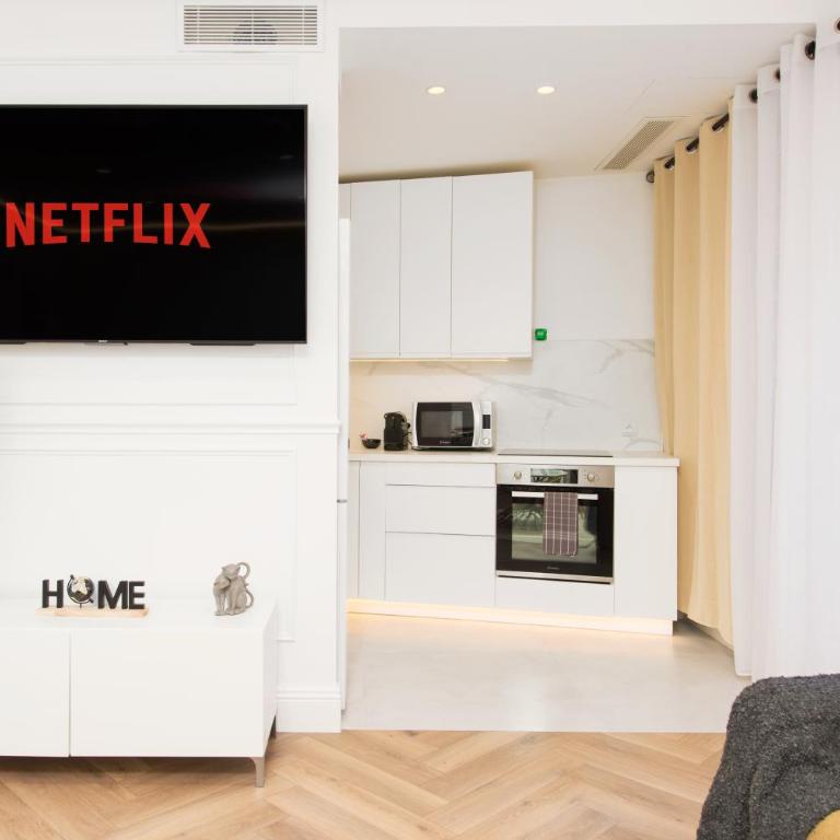 Hypercentre - 4 mn Monaco - Luxueux - BR - Appartamento con 2 Camere da Letto - 6